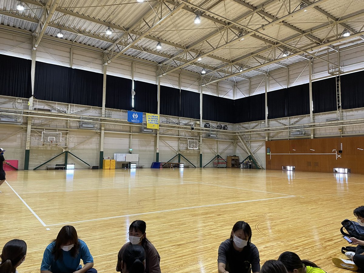 ouhs_sst's tweet photo. レクリエーションⅡの授業でバレー専用の第4体育館へ！ https://t.co/PgPpEq1E4m