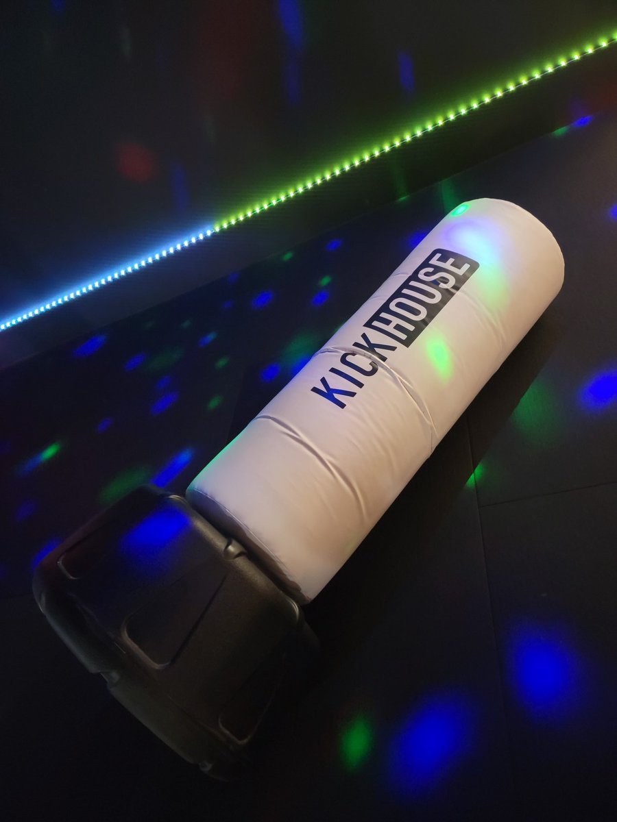 jcae2008's tweet photo. Ending my Monday evening @thekickhouse for a #PowerKick workout with my favorite trainer!
#KickHouse #Kickboxing #MondayMotivation https://t.co/XxknuzflNe