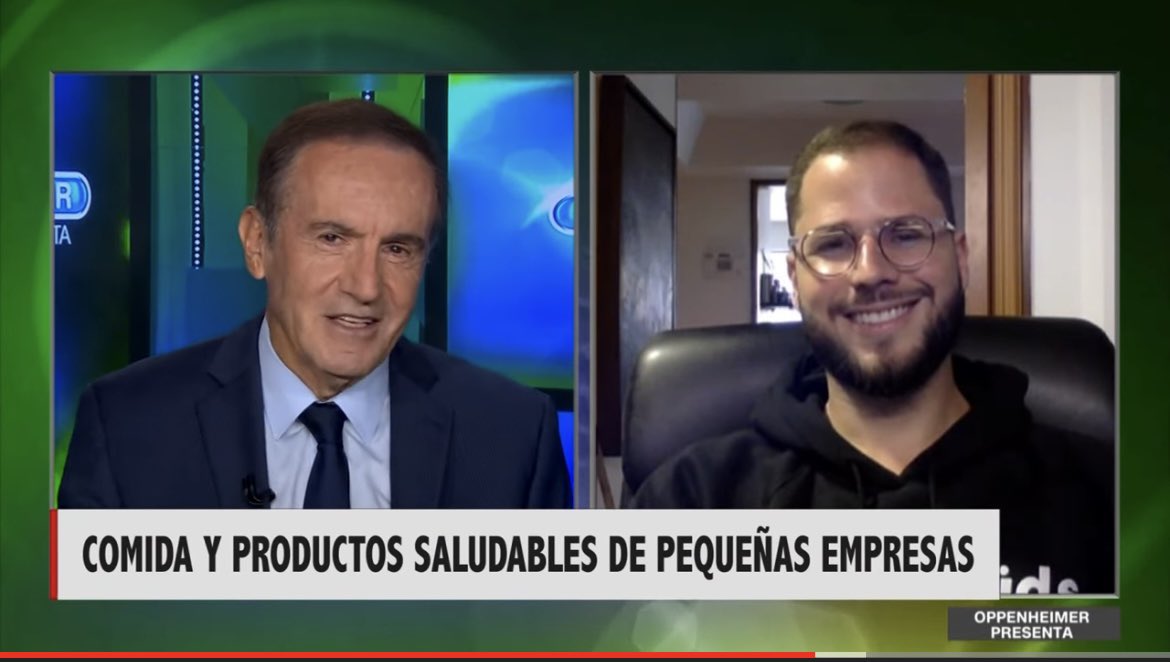 misterchann's tweet photo. La cara cuando @oppenheimera pregunta si andaba montando compañías por culpa de ex-novias.

Gracias @CNN por tremenda pantalla. La entrevista completa aquí.

https://t.co/svbIvrHInx https://t.co/IdTEBlegSu