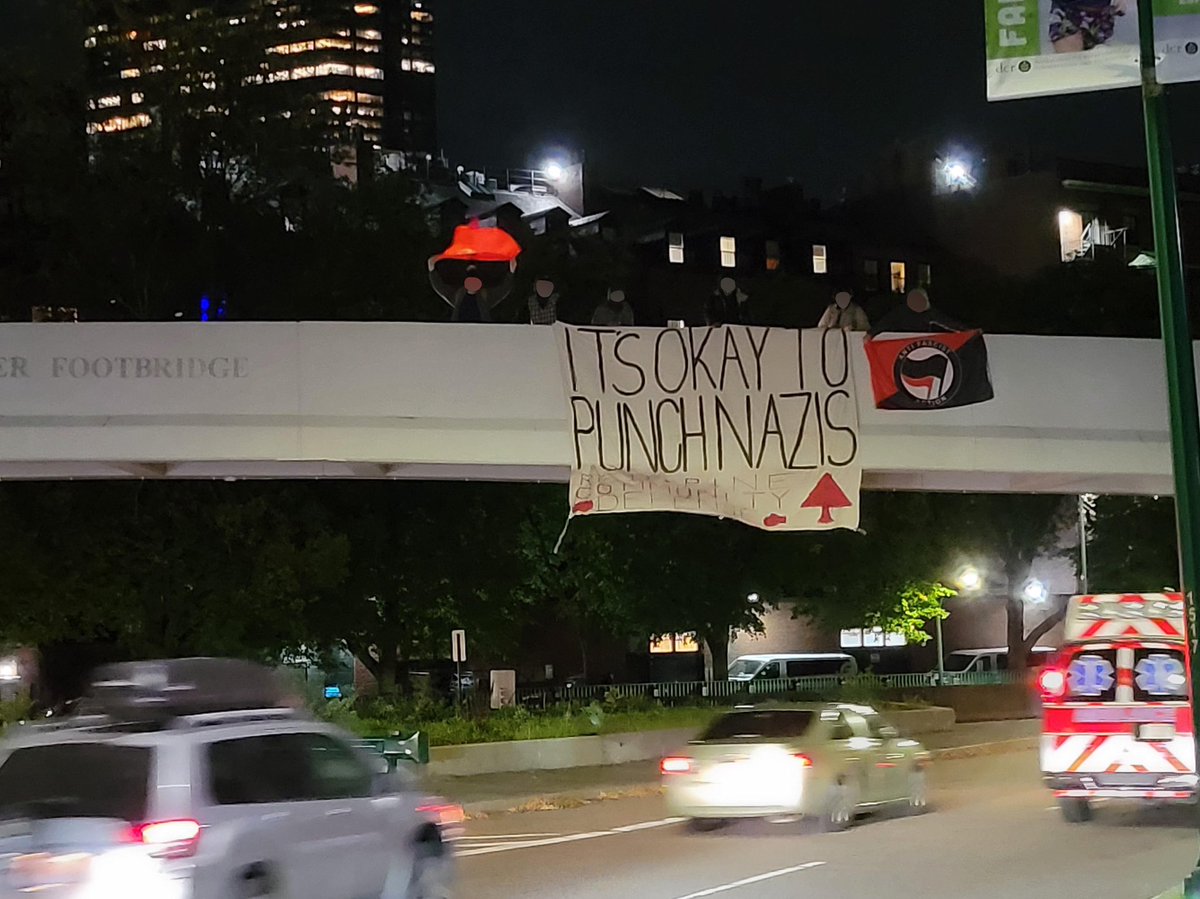 ZacharyHollo's tweet photo. Storrow Drive being wholesome AF https://t.co/ME8ylSuLit