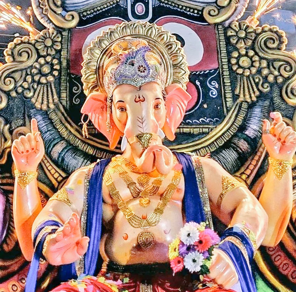 Pyari_Bhabhi_'s tweet photo. ૐ ગં ગણપતયે નમો નમઃ 🙏���
શુભ સવાર ☕️ https://t.co/ESUBoGCJ5N