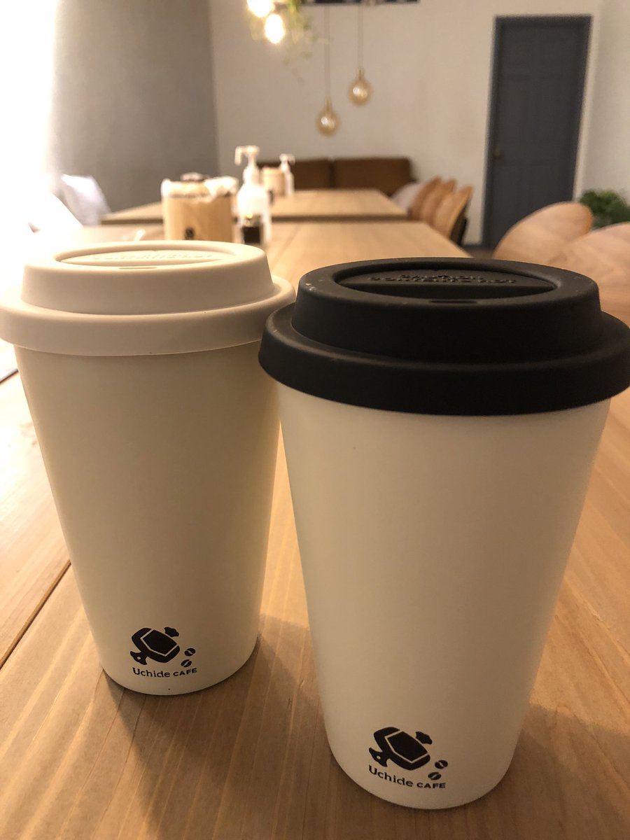 UchideCAFE's tweet photo. ロゴ入りタンブラー
フタがないので、汎用性のあるシリコンのソレを取り寄せてみた
ジャストフィット https://t.co/7X2F8WstJf