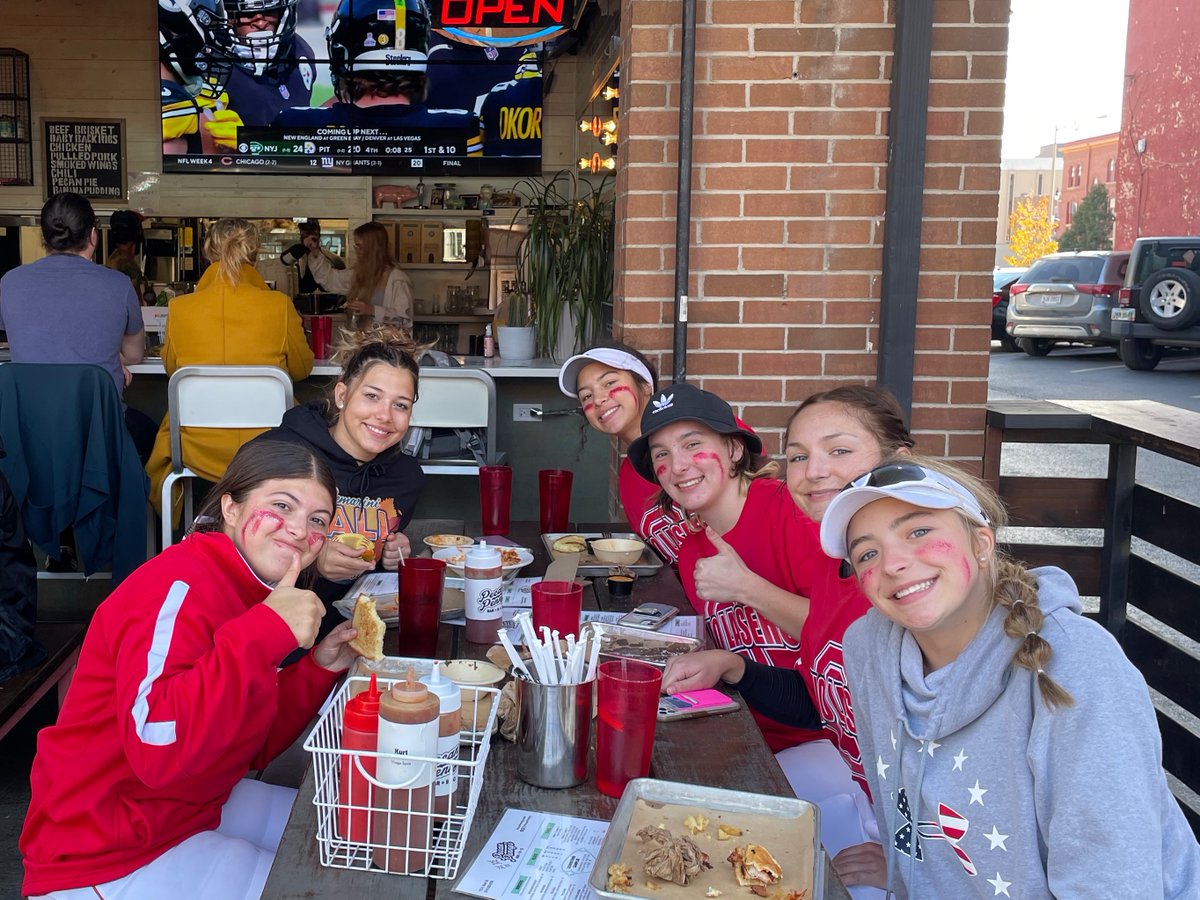 GMiller_2025's tweet photo. Not only are we playing good (13-2 record) but @LasersScarlet07 are having a blast while doing it! @Arianasimpson34 and I might have had a little fun Saturday night recreating our Stepbrothers pic and then team meal on Sunday! #ismellgas #koolaidpickles #hardnottolaugh https://t.co/Jc5yNT4m9C