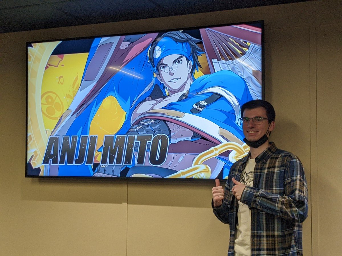 TBT A few weeks ago when we had our family day KoTH smash event(left)!👪

And the following week when we had our Guilty Gear Strive tournament(right)!🎮