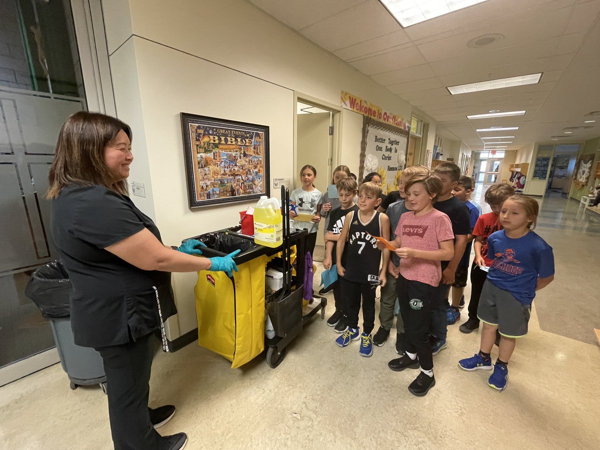 We showed appreciation for our very hardworking custodian <a href="/HolySpiritCS/">Holy Spirit CS</a> #grateful #CustodianAppreciationDay