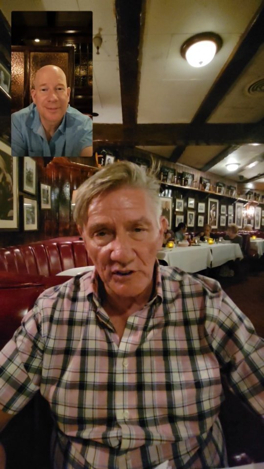 DarrenCarter's tweet image. #milehighcity 
 #usethissound #duet #stitch #remix #DarrenCarter #comedians #beatbox #DarrenCarterThePartyStarter #PocketPartyPodcast #Ilikemywomen #Ilikemywomenlikeilikemy #cake #upsidedowncake #401ktrap #401ktrap #fyp #fypシ #fypage  #allthingscomed… instagr.am/reel/CjRskU5A6…