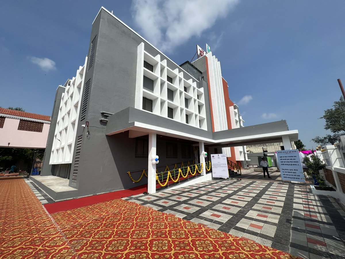 NmdInteriors's tweet photo. Opening ceremony of Dr Kelkar Hospital sangola designed by @NmdInteriors received blessing from @ChDadaPatil @DeshmukSubhash https://t.co/QmfG1BwMev