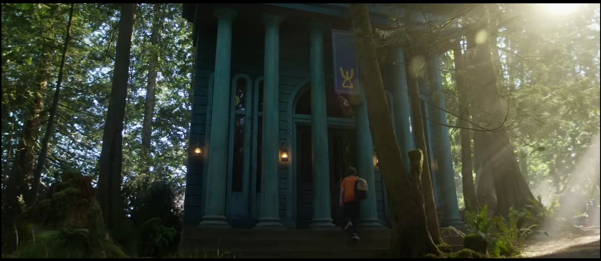 PercyJacksoon's tweet photo. O teaser trailer da série de Percy Jackson já está disponível DUBLADO no Disney+

Agora só falta a Disney divulgar nos canais oficiais. E o fandom já quer saber quem é o dublador do Percy no teaser! Quem descobrir não esquece de avisar, por favor! 💙🔱 https://t.co/GU0t8tpCCQ