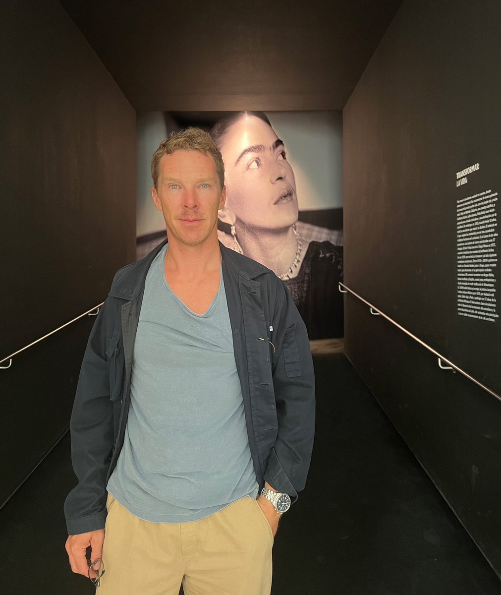 thinkerbenedict's tweet photo. HE’S SO HANDSOME AS HELL WTF https://t.co/yN538hO9VP
