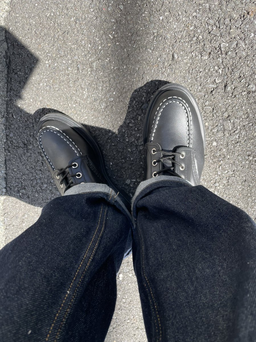 htsuno's tweet photo. 今日はスーパーソール。
個人的のこのブーツはブーツというよりもレザースニーカーの感覚で履いてます。
もう一足欲しいな〜
デニムはワンウォッシュのD-Macs。

#redwing
#supersole
#レッドウィング
#スーパーソール
#diesel
#dmacs https://t.co/psYyRmlN9s