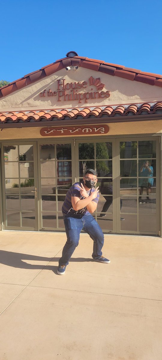 Ollie de Vega (aka Blowfishman) tweet media