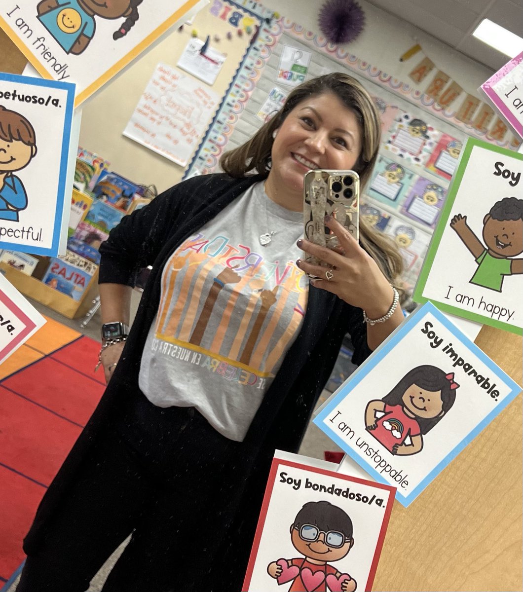 maestrafelix's tweet photo. My school celebrated Global Diversity day, so I had to wear my shirt to represent ALL students @ausdvalleyview @AlvordUnified https://t.co/sleXf3Cmp8