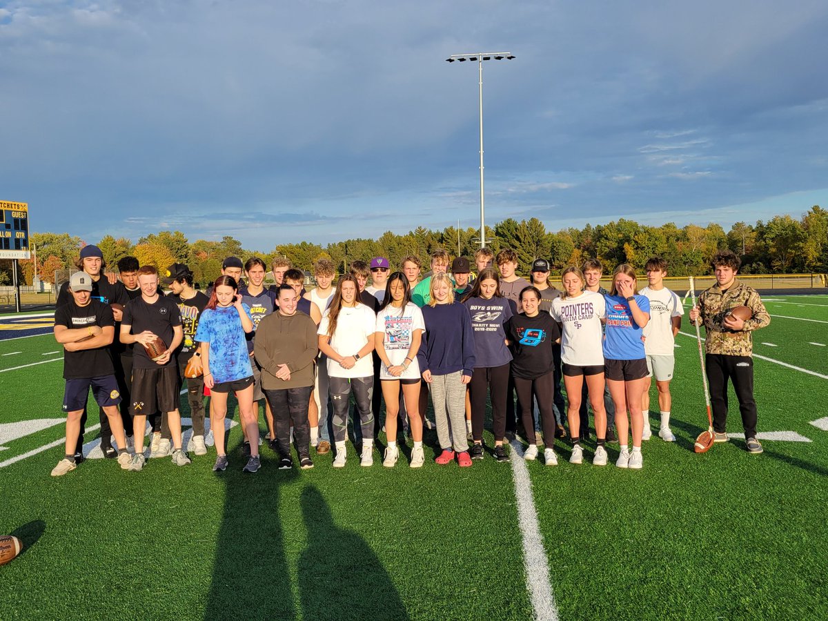 SamHrnndz's tweet photo. @TomahawkFB & Hatchet Swimming got together this afternoon to share their practices! Swim relays for the boys and tackling stations for the girls
#gohatchets #proveit @NiemanMelissa @TomahawkSchools https://t.co/lnn9ATMPPE