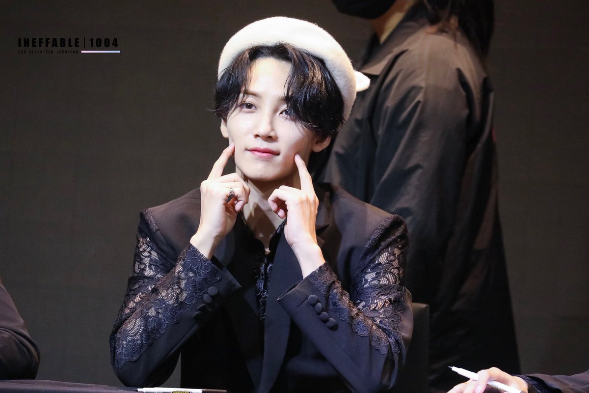 1004Ineffable's tweet photo. 생일 축하해요♡ 
우리 정한이ㅠㅠㅠ
#Happy_JEONGHAN_Day
#깊은향기로_남을_정한이의_스물여덟
#1004DayWithJeonghan https://t.co/2gtkrhScyt