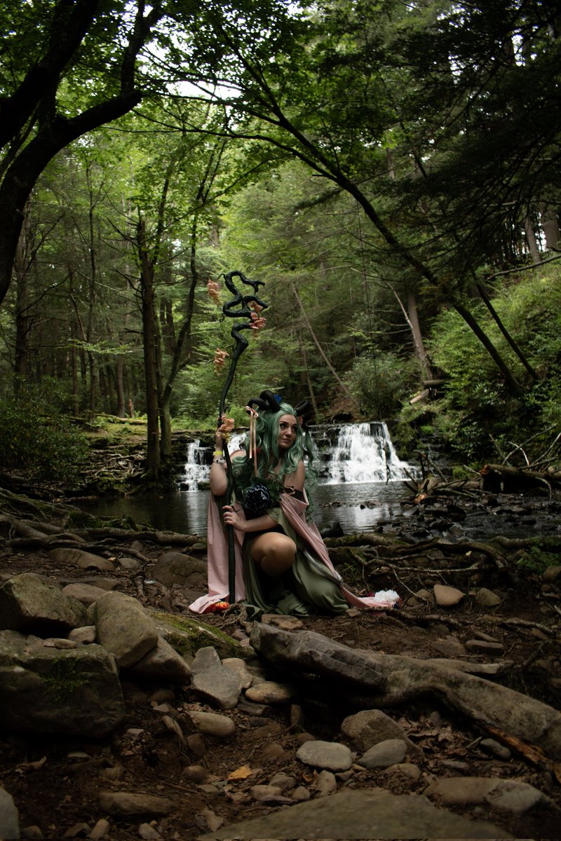 KitKayCosplay's tweet image. Y'all... My Fearne cosplay is just 🤌🤌🤌
I have two more posts of her on my insta 😌