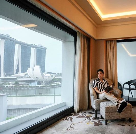 niche7077's tweet photo. A home away from home awaits you at #MandarinOrientalSingapore.
Sink into a relaxing state of mind in our Ocean Grand rooms featuring panoramic windows with mesmerising views for miles.
#ImAFan #MOviews #InspiredbyMO #Singapore #VisitSingapore #ForbesTravelGuide https://t.co/3oynqDhcOK