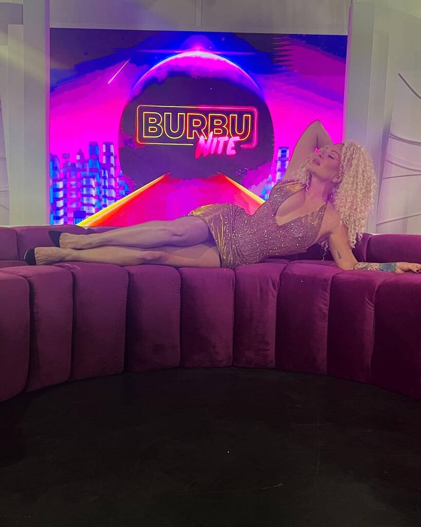 GRACIAS PUERTO RICO ✨🫶🏼

#BurbuNite🌘

 Dress <a href="/innovacorsetry/">Innova Corsetry</a> instagr.am/p/CjRricxNlIG/