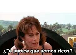 James: estamos preparando una nueva gira. 

El fandom: 
~🌻