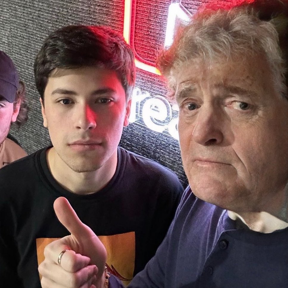 Lilyyy💚💜 on Twitter "Flowers from 1970 https//t.co/009YCZEuUT" / Twitter