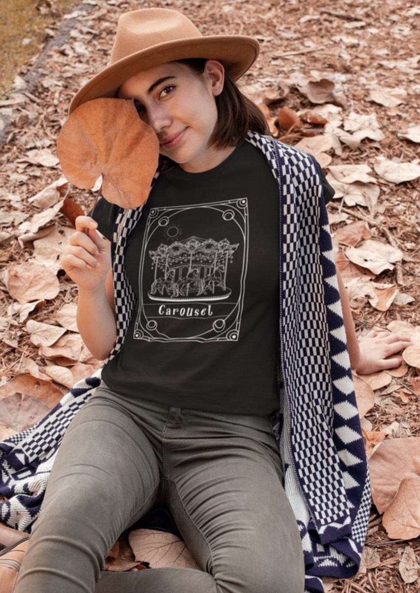 Sleeping_Pixiee's tweet photo. Celebrate the #5SOS5 era with our latest merch designs! 

You can shop them and lots more here: https://t.co/hYBlfNnWT9

RTs are a free way to help a small business 💜 https://t.co/YznuscnnF6