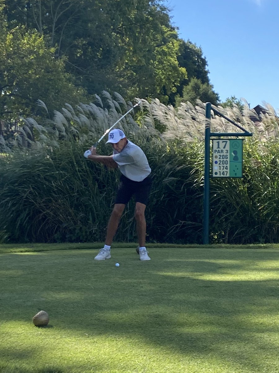 BCHSAthletics2's tweet photo. Good luck to Shelton Smith tomorrow morning at the state golf Tment at BGCC.
#LetsGoBC https://t.co/OQ1Ou5eycQ