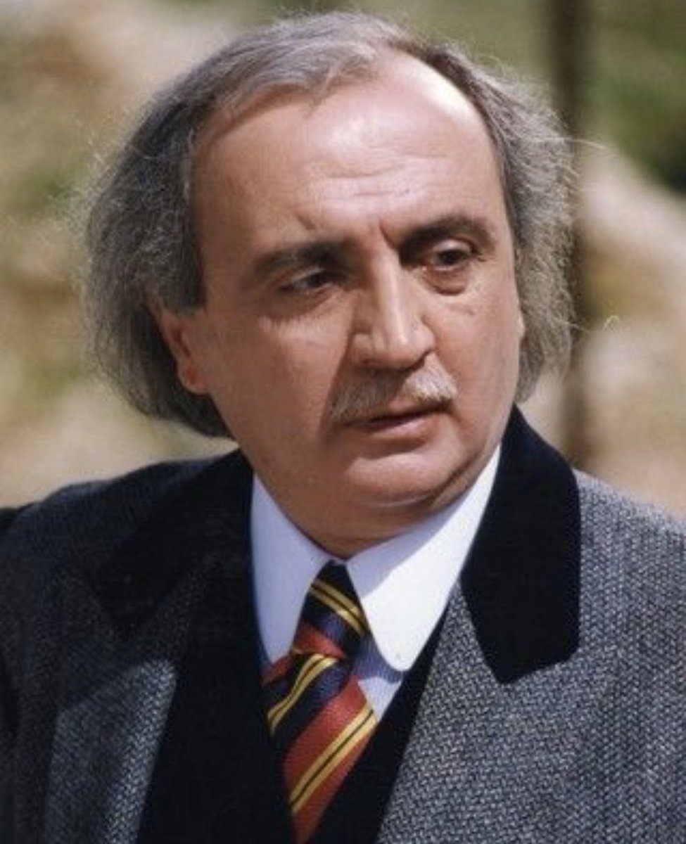 #شوقي_متى اكيد مطرح ما رحت مافي وجع، مافي خوف من بكرا ولا فساد ولا اقطاع… في كهربا ٢٤/٢٤… في نور الرب ومريم البتول والقديسين والملائكة الابرار… الله معك برحلتك على دنيا الحق… صلّيلنا وصلي للبنان…وما تنسى تستقبلنا وقت الرب بحدد سفرنا… <a href="/mattakamil/">kamil matta</a> وسكت الكلام زميلي…