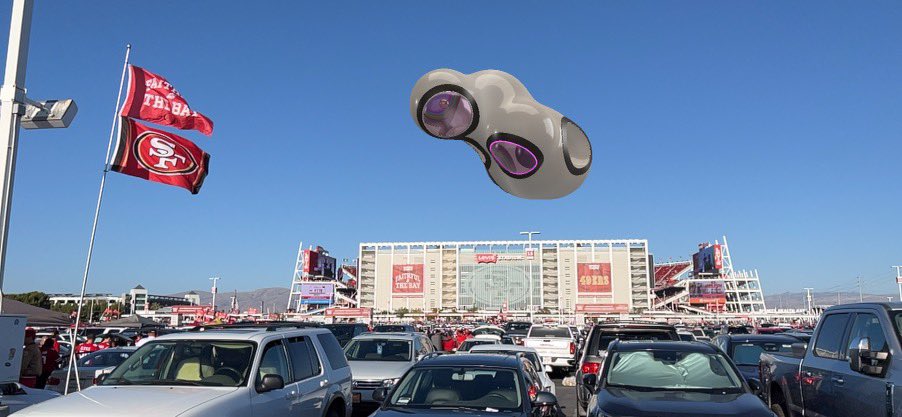 PinkHairNFT's tweet photo. Quasar sighting over Levi’s Stadium. @QuasarsOfficial #capturequasars https://t.co/rEGn4WSRC9