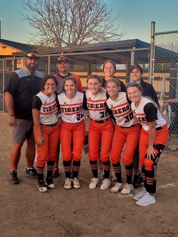 NBCTigerSB's tweet image. Unfortunately, our season came to an end tonight! So proud of everyone’s efforts this year! We are especially grateful for all that our seniors have done for this program. #Thanks
