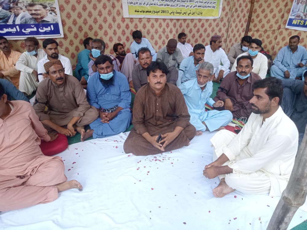NadirhussainM11's tweet photo. we want justice 
#JusticeForNTS2013 
@GovtofPakistan 
@geonews_urdu 
@ARYNEWSOFFICIAL 
@ExpressNewsPK
@humnewspakistan 
@Aajnews_Alerts
@92newschannel https://t.co/v6f1JHVdSH