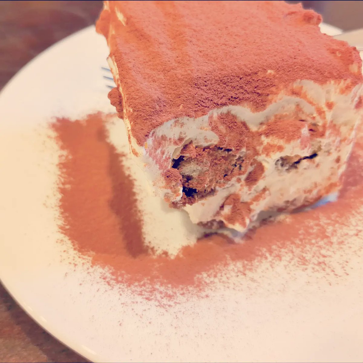 qqqnet_'s tweet photo. 千種のマッジョーレさん
ロイヤルミルクティーもティラミスも絶品でした☕
#カフェ巡り 
#名古屋カフェ
#カフェ好きな人と繋がりたい https://t.co/MQMihXKMOv