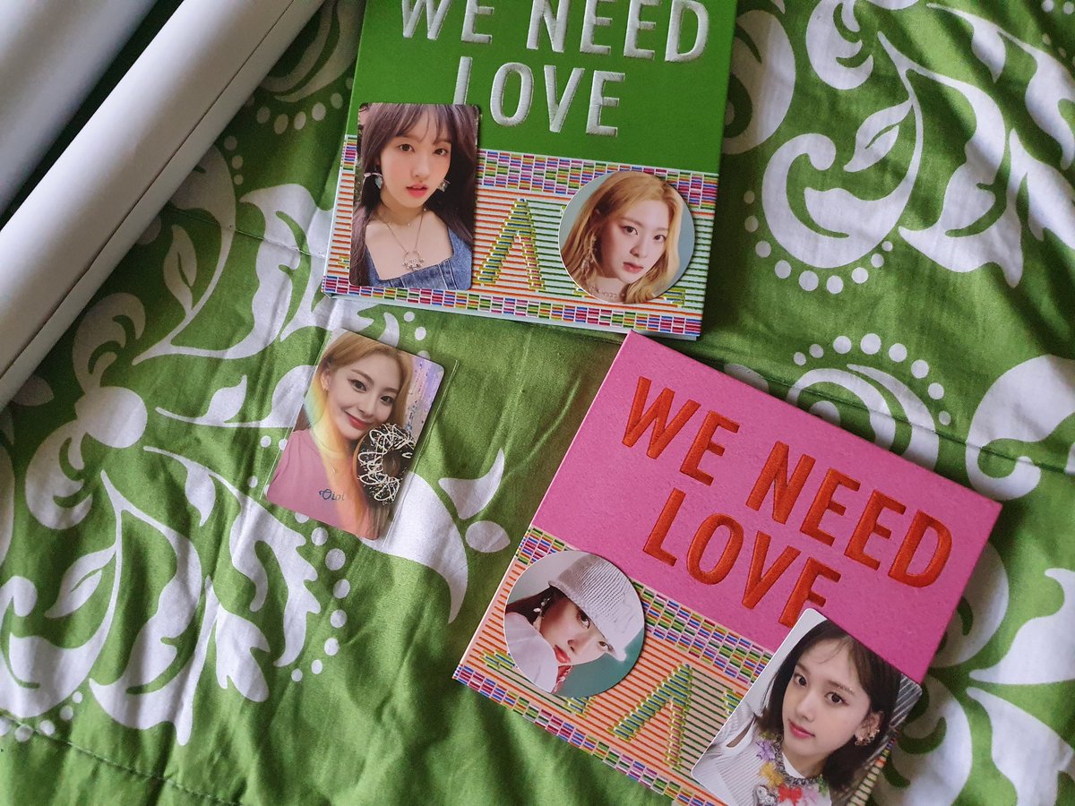 jimstayc's tweet photo. #MerchHouseProof #MerchHouseFeedbacks
I....ordered 2 more albums....BUT I REGRET NOTHING! Thank u for bringing the items safe and pristine! Finally an online shop i can fully rely on https://t.co/U6OjkRdHGZ
