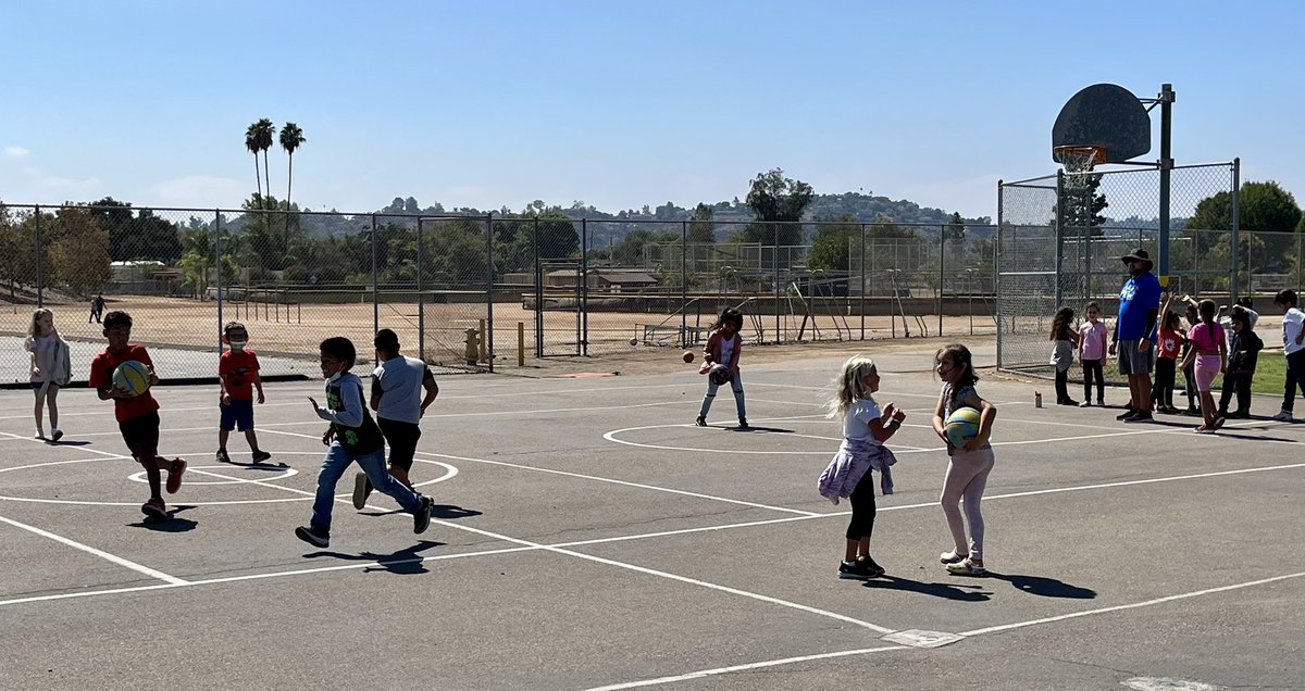 EDPCampMadison's tweet photo. Camp Sunset @Madison_Eaglets spent the afternoon dancing, playing volleyball, basketball and watching  a giant crane take over the playground to place a new AC on the roof. #YouBelongCV #OurNestIsBest @CajonValleyEDP https://t.co/Z38hEXBJFR
