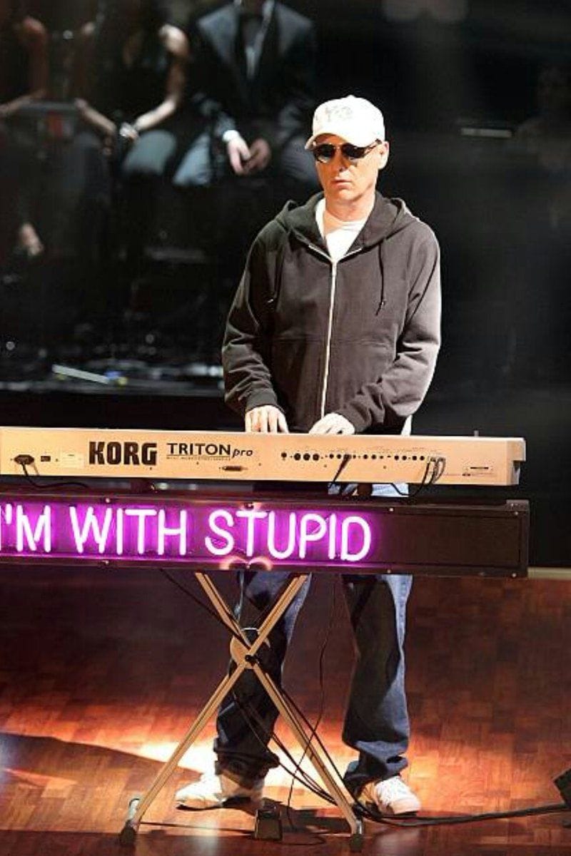 Happy birthday to Chris Lowe (Pet Shop Boys),
(4 October 1959). 