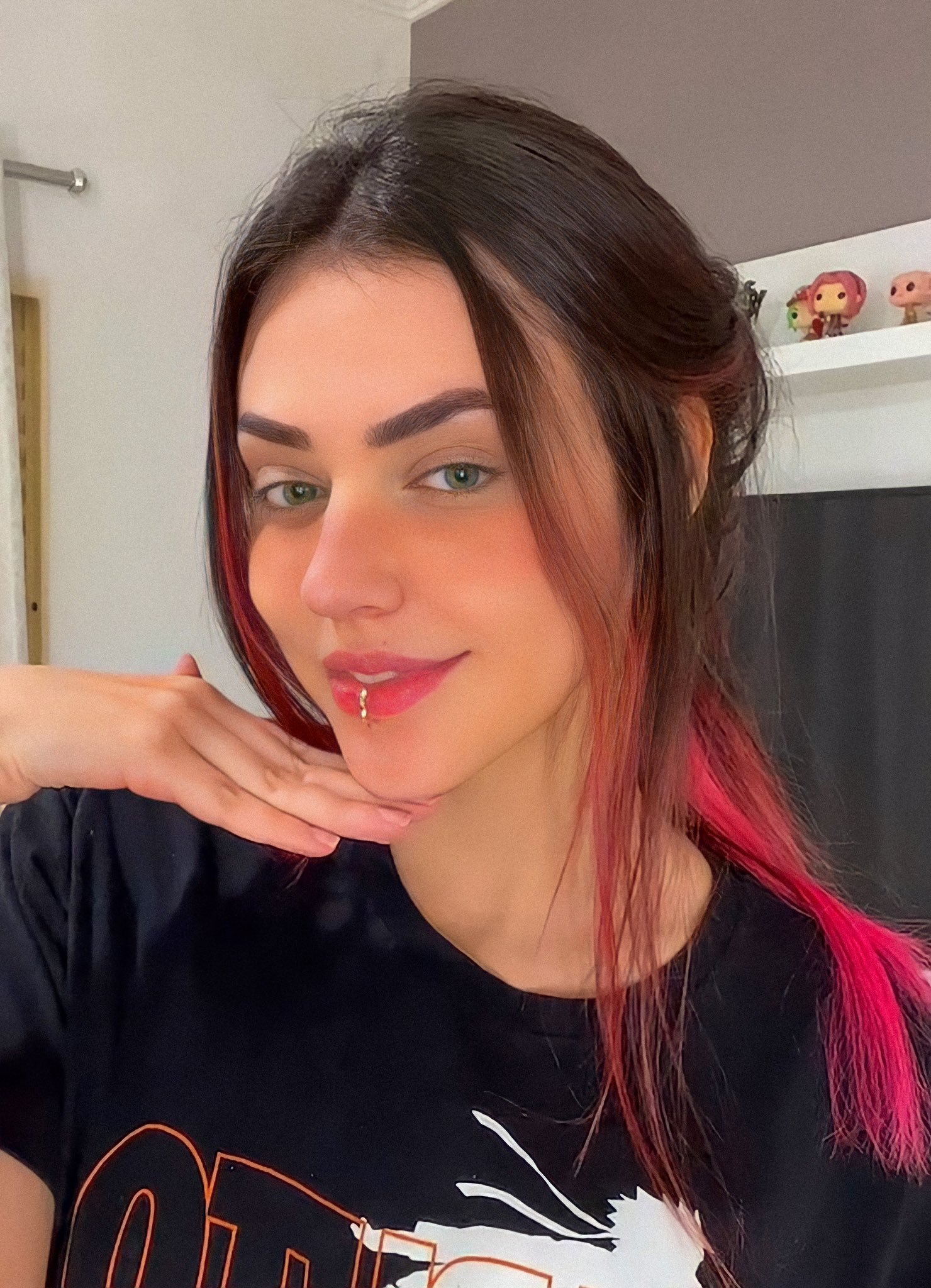 Romani Community Debates: Rolling Loud Vs. Beach Please On Tiktok - 2mzbb85