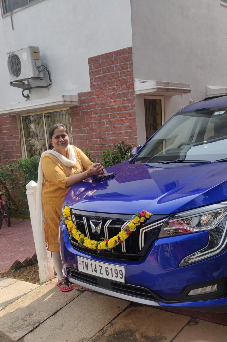 GayathriM_SSIF's tweet photo. Happy Ayudha Pooja to the #Mahindra Family @anandmahindra @MahindraRise @MahindraXUV700 @malmohan https://t.co/1vk1OSB0TG