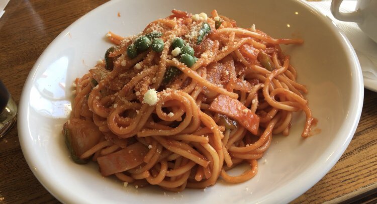 GeYzk3's tweet photo. 初めて入った喫茶店で昔ながらのナポリタンを食べました。美味しい〜😋
#料理好きな人と繋がりたい
#ランチ #ランチタイム #ランチボックス #ランチプレート #今日のランチ #おうちランチ #昼ごはん #ランチパスポート #昼御飯 #昼ご飯 #lunch #lunchtime #lunchbox #lunchdate #lunchflow #instagood https://t.co/EQDMsVDjVT