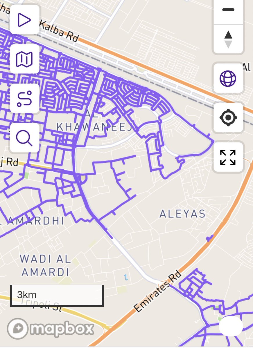 PinkTaxiRunner's tweet photo. Running into #Aleyas and almost achieving the entire distance of #Amman street which is a wrap around the northern neighborhoods of Dubai #everydinglestreet @HamdanMohammed https://t.co/LZzbT678WX
