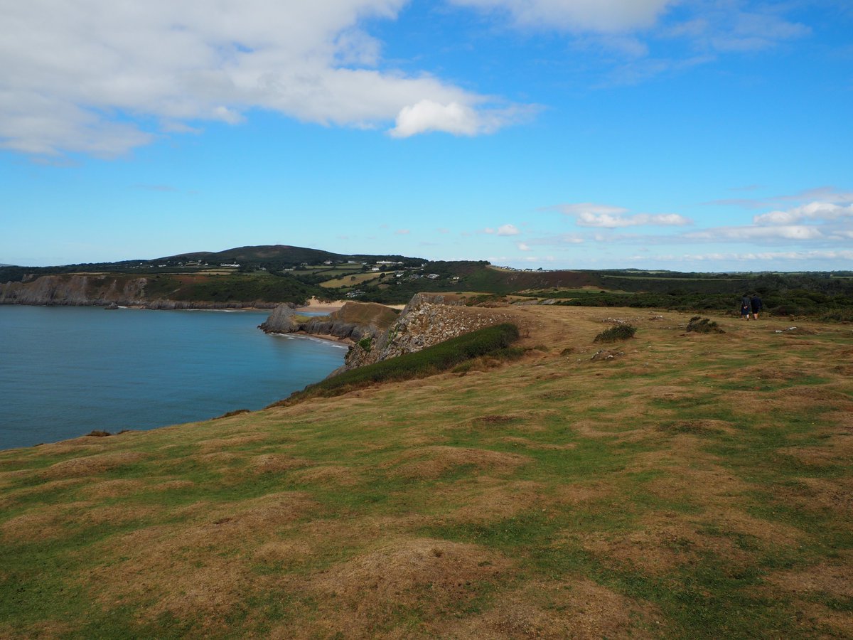 Our marine experts enjoyed talking with <a href="/WGClimateChange/">Welsh Government Climate Change</a> <a href="/JulieJamesMS/">Julie James MS</a> on the Gower in sunnier days back in August. 

Welsh seas are diverse but vulnerable, so it's v encouraging to see Welsh Gov committing to completing the Marine Protected Area network yesterday. #WeNeedNature