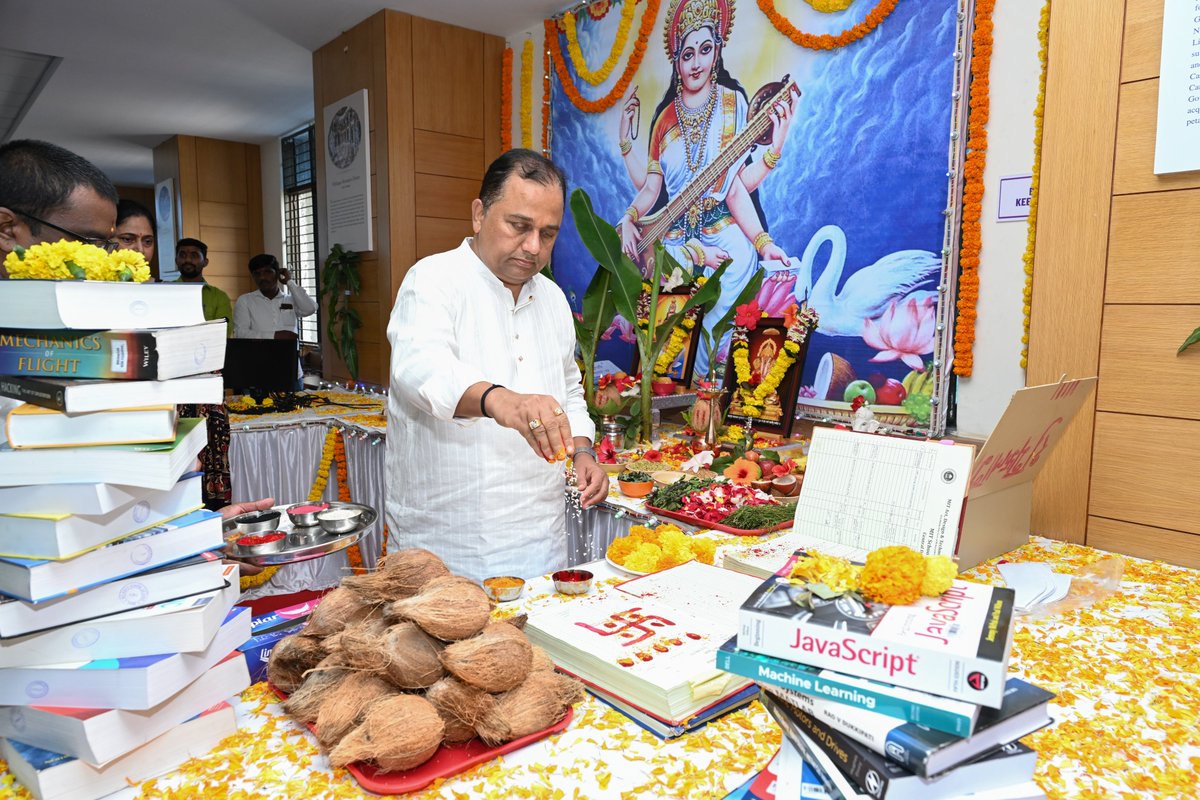 mitadtpune's tweet photo. The Khandenavami Pujan was celebrated with full force as just like every year. 

As a tradition of MIT, Khandenavami is celebrated enthusiastically and auspiciously. A Shastra Pujan is one of the most important parts of the puja.

#MITADT #Dussehra  #festivevibes #KhandeNavami https://t.co/0fS8DeBGtK