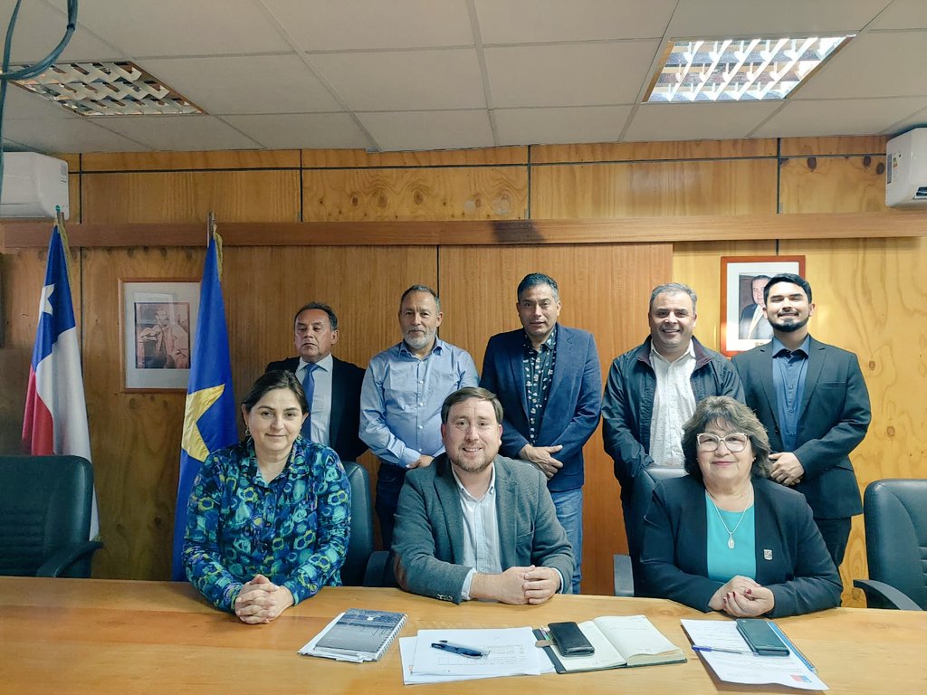 Alcaldes y Alcaldesas ARMA apoyan a Armando Flores por situación de cementerio de Vallenar. Felicitan la medida de autorizar el mejoramiento y solicitan se extienda a las demás comunas.