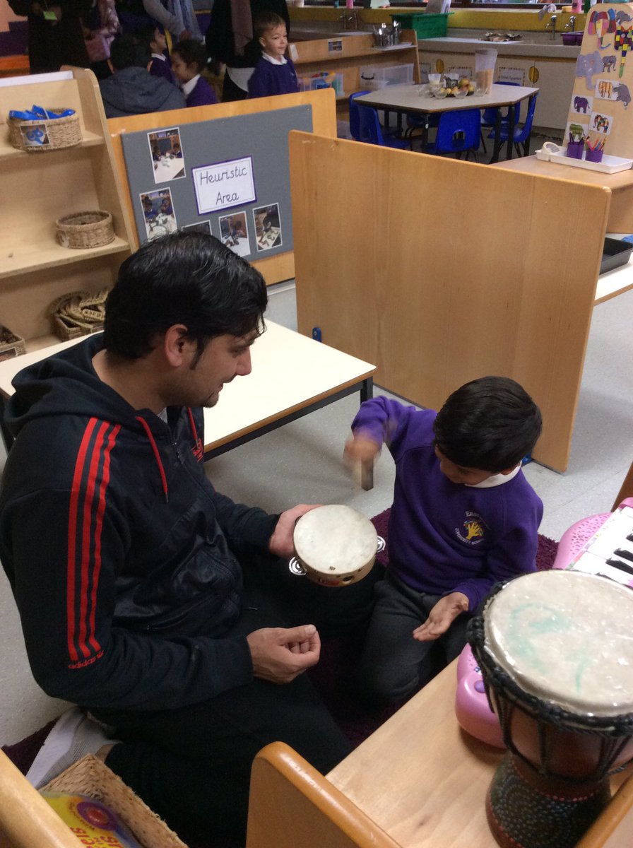 ECS_Keighley's tweet photo. A lovely morning session with our nursery parents. #50TTDbradford #gettinginvolved #10sharingbooks #07makingmusic https://t.co/DZ1hKQpgxe
