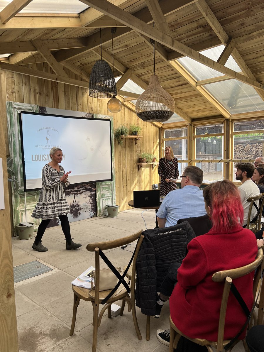 @Ellywinowen and @OldChapelWine collaborating at todays Healthy Hospitality event at <a href="/HeliganGardens/">The Lost Gardens of Heligan</a>