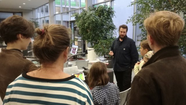 petrklapste's tweet photo. Letošní @nocvedcuCZ byla skvělá, díky všem, kteří se přišli podívat. 👨🏻‍🔬🌲

https://t.co/m88hZ3qYXx https://t.co/deTC2r5G0a