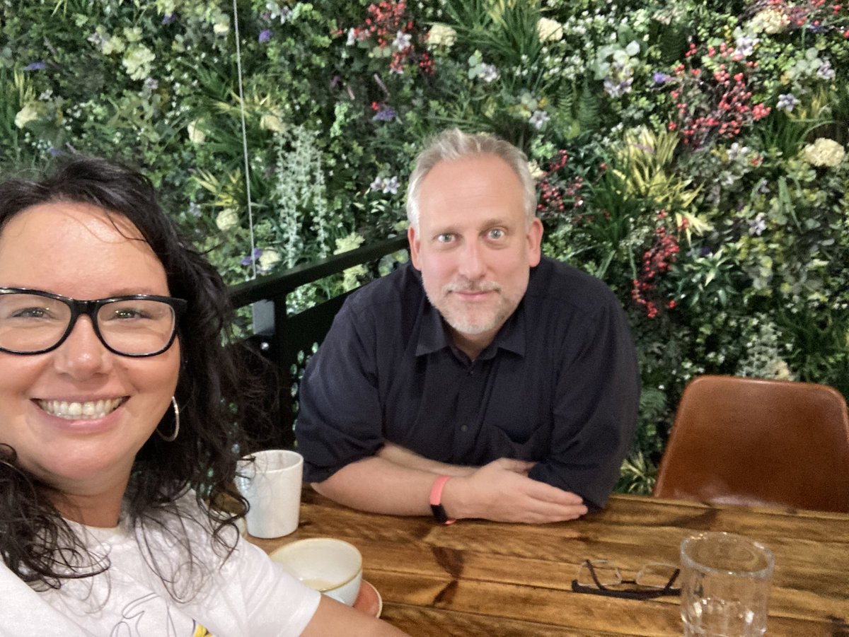 mrs_seabrook's tweet photo. Therapists connecting in person! Me and the fab @WillDaviesHelp. Lovely to hear how his private pratice has developed, his goals, and he’s contributing to the development of counsellors at Warwick Uni. 
Plus, we had a right laugh! 
#TherapistsConnect 
#TherapistTwitter 
#Coffee https://t.co/TiHWZlOEEJ