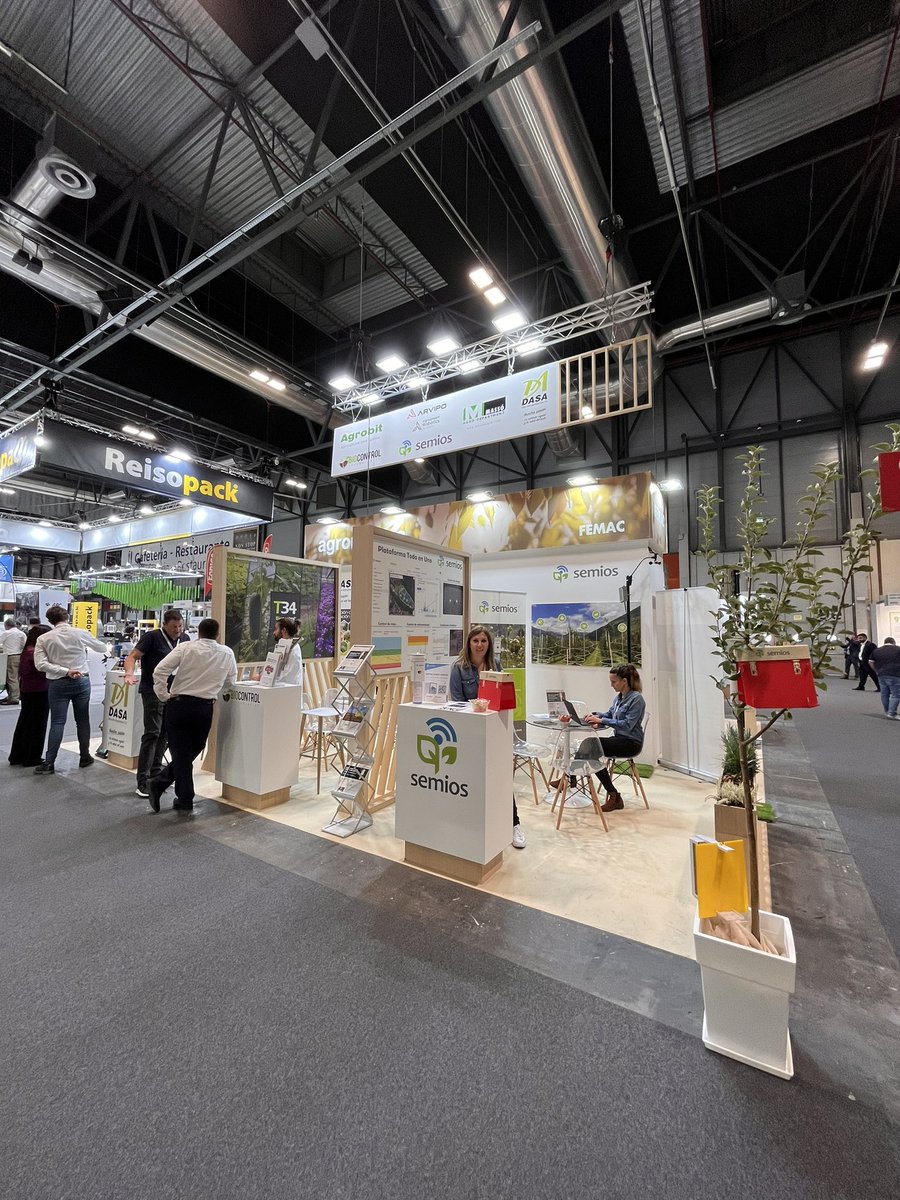 FEMAC_CAT's tweet photo. FEMAC y sus empresas ya están en @FruitAttraction!
Vistitanos en el STAND 9G14 del pabellón 9!

@massoagro @dasaelfer @Arvipo @Semios @T34Biocontrol @bitsasoluciones https://t.co/vB5rgw1mCr