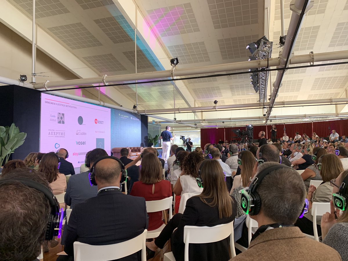 esofitec's tweet photo. Hoy estamos en el @teatrenacional #Barcelona, en el #ForoWK, el evento de referencia de @WKa3Software para los #asesores
🗣️ Ponencias, mesas de debate y entrevistas sobre las #tendencias y #novedades del mercado.  

#Esofitec #WoltersKluwer #Asesorías https://t.co/6xyIT41Lbx