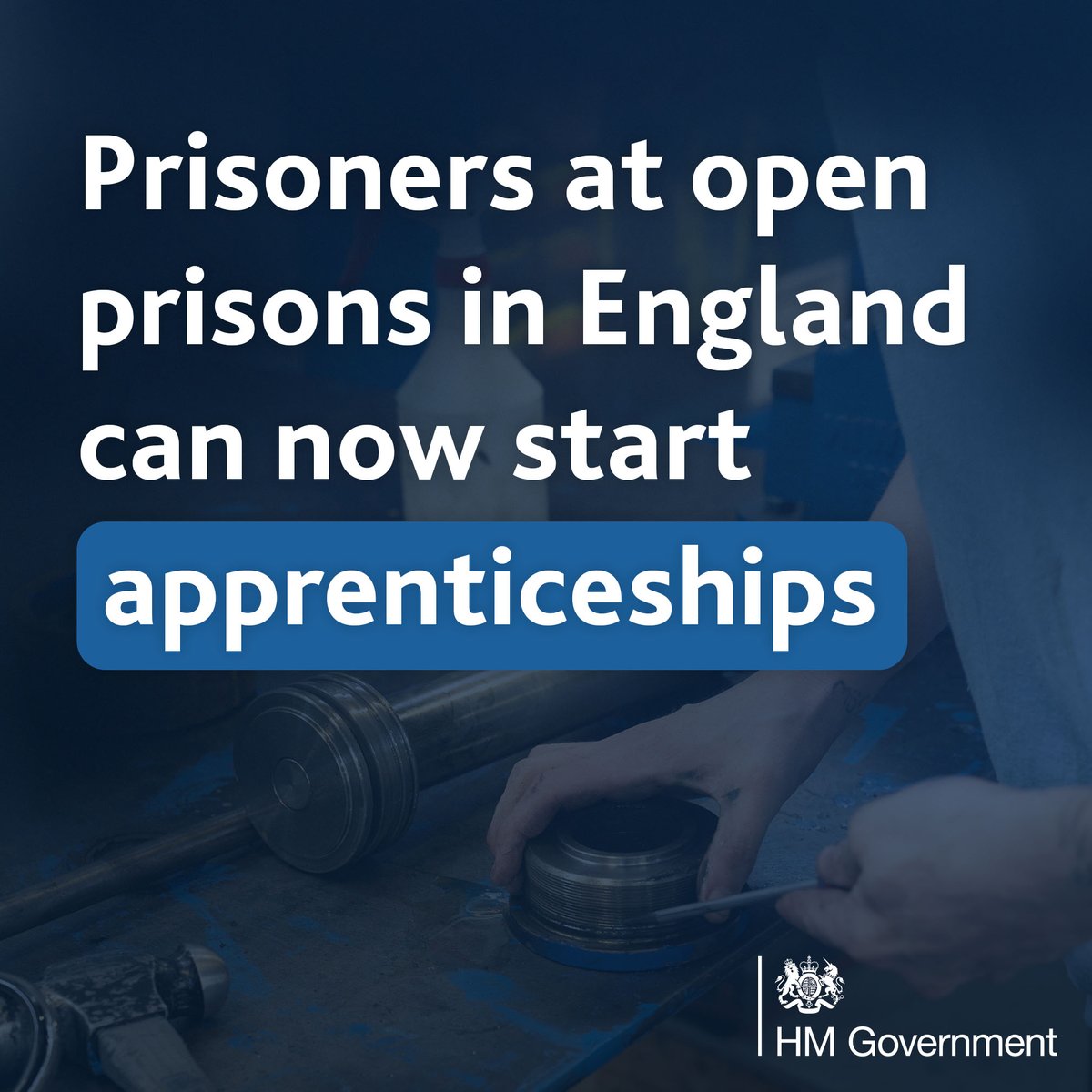 Prisoners in England have started apprenticeships this week with leading employers to reduce reoffending. Companies like @GreeneKing, @KierGroup and Timpson are now offering a range of roles behind bars to boost employability and cut crime. Read more ➡️ gov.uk/government/new…