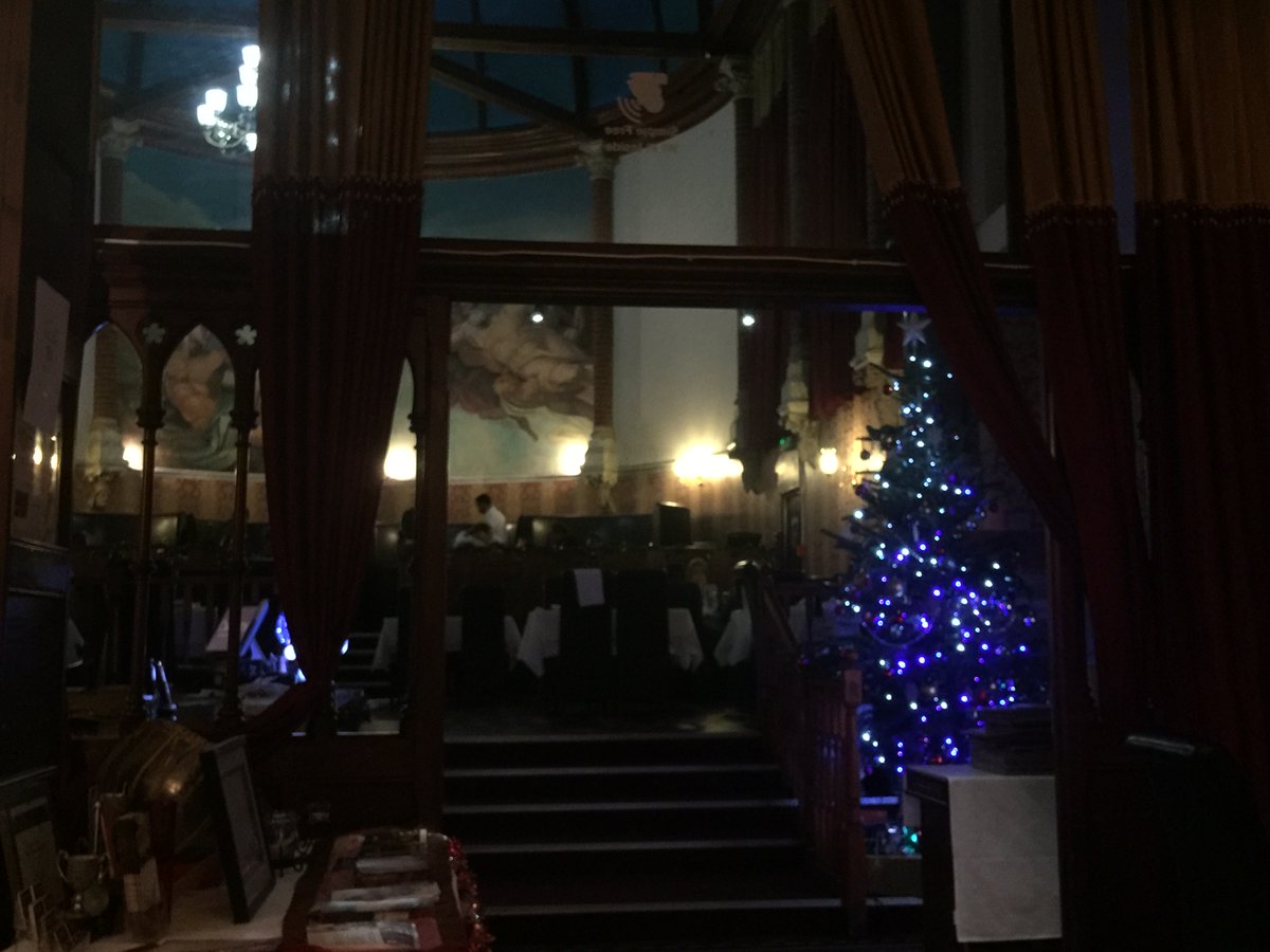 CalcuttaIndian's tweet photo. It’s time to get your Xmas party booked and we’ve got some great packages this year - message us and we’ll send you our festive menu and details! https://t.co/OtgT7tQLWA