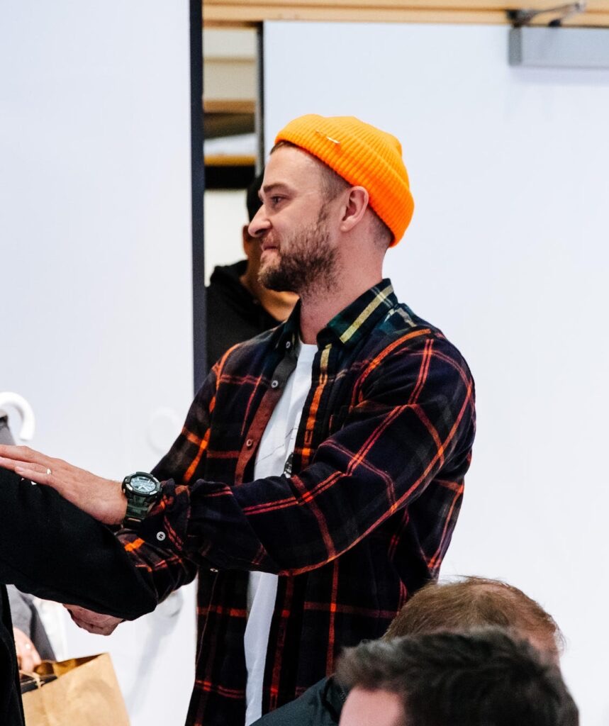 Knights_Auction's tweet photo. A Justin Timberlake fan once bought a half-eaten French toast that the Hollywood actor ordered during an interview at the studio of New York radio station Z-100.
#justintimberlake #newyork #americanauction #londonauction #funauction #auctionlife #auctioner #auction #proauction https://t.co/heOfMNma6x