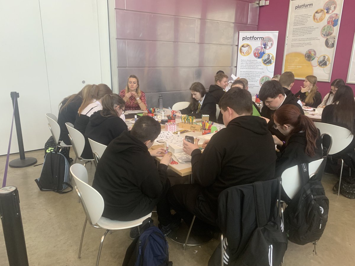 PlatformGlasgow's tweet photo. We were delighted to welcome S4/S5 art class pupils from  @LochendHigh to Platform recently for a tour of @adanseywright 's Artist Studio exhibition and a related workshop. Read more about the visit here: https://t.co/OJ6MzBiYzy
#creativitymatters #artexhbition #easterhouse https://t.co/WtS4NpVwsQ